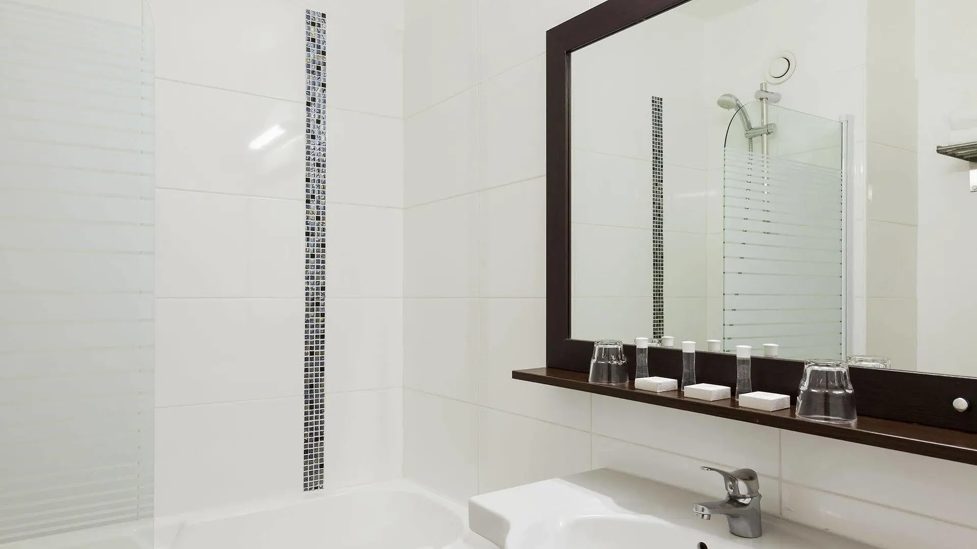 ***  The Originals City, Hotel Paris Sud, Orly-Draveil Francia